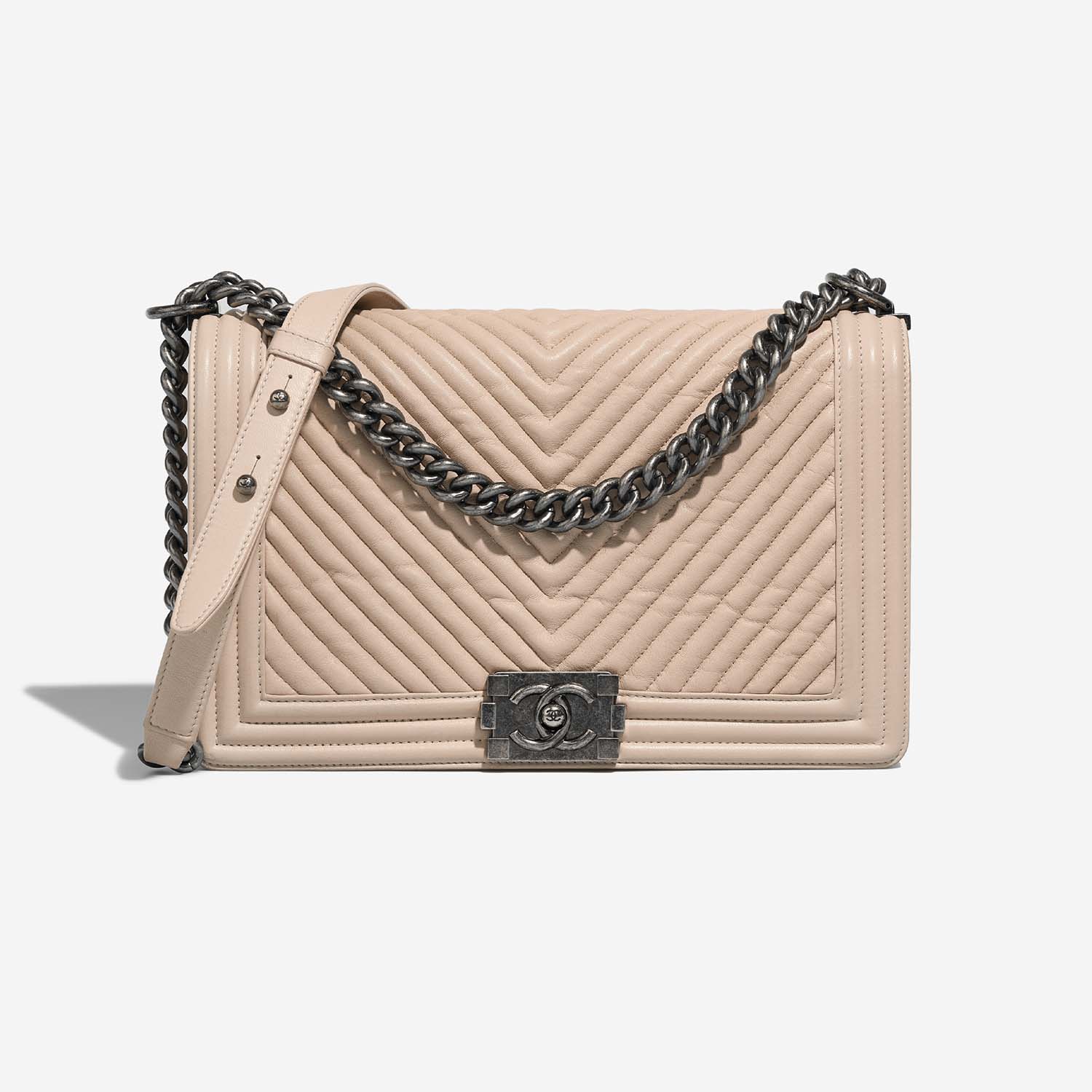 Chanel Boy NewMedium Beige Front  S | Sell your designer bag on Saclab.com