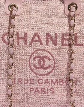Chanel Deauville aus Tweed in Pink, verkauft auf saclab.com