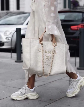 Chanel Deauville small tote bag beige canvas