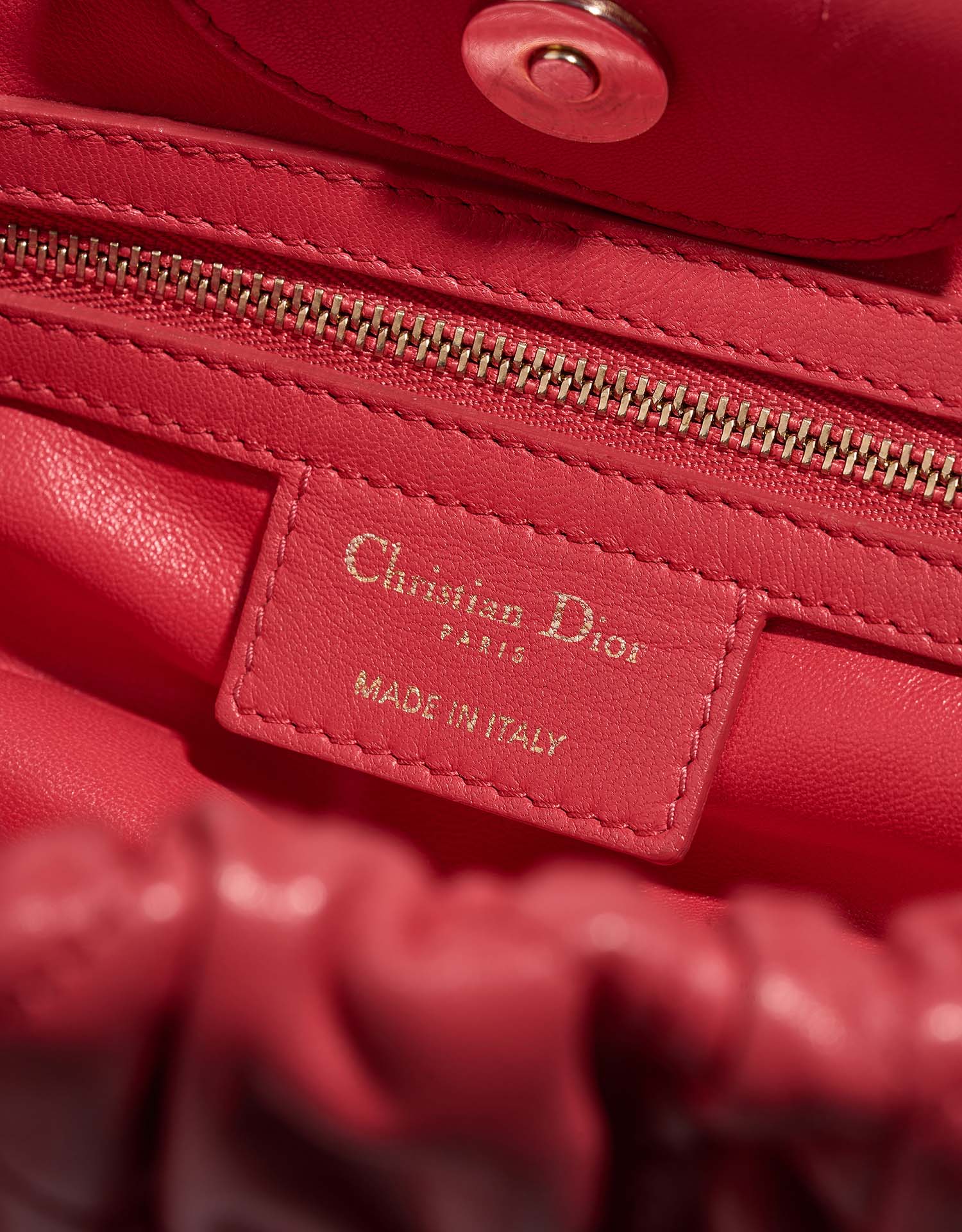 Dior Shopper Medium Red Logo  | Sell your designer bag on Saclab.com