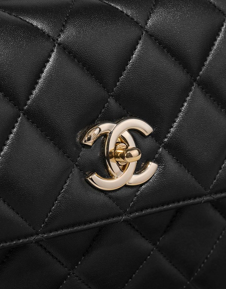 Chanel TrendyCC Medium Black Closing System  | Sell your designer bag on Saclab.com