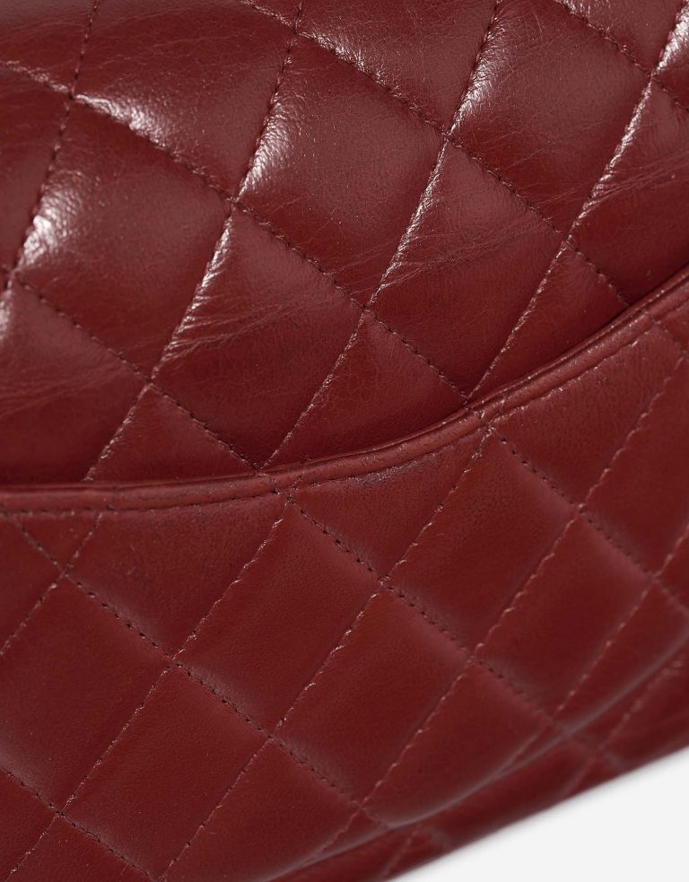 Chanel Timeless MiniSquare Red signs of wear| Sell your designer bag on Saclab.com