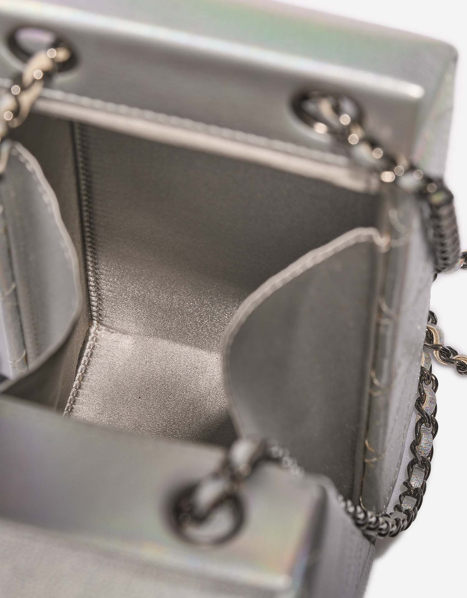 Chanel MilkCarton Silver Inside  | Sell your designer bag on Saclab.com