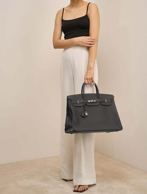 Hermès Birkin 40 GrisMeyer on Model | Sell your designer bag on Saclab.com