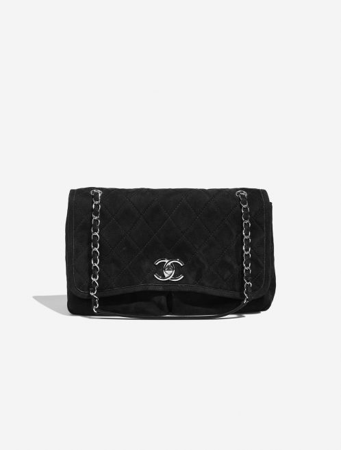 It is not even a year old…??? Wtf chanel #bag #designer #cheap