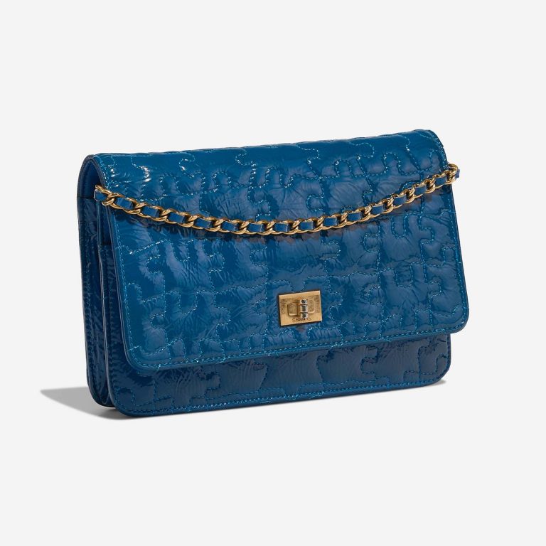 Chanel 255 WOC Blue Side Front  | Sell your designer bag on Saclab.com