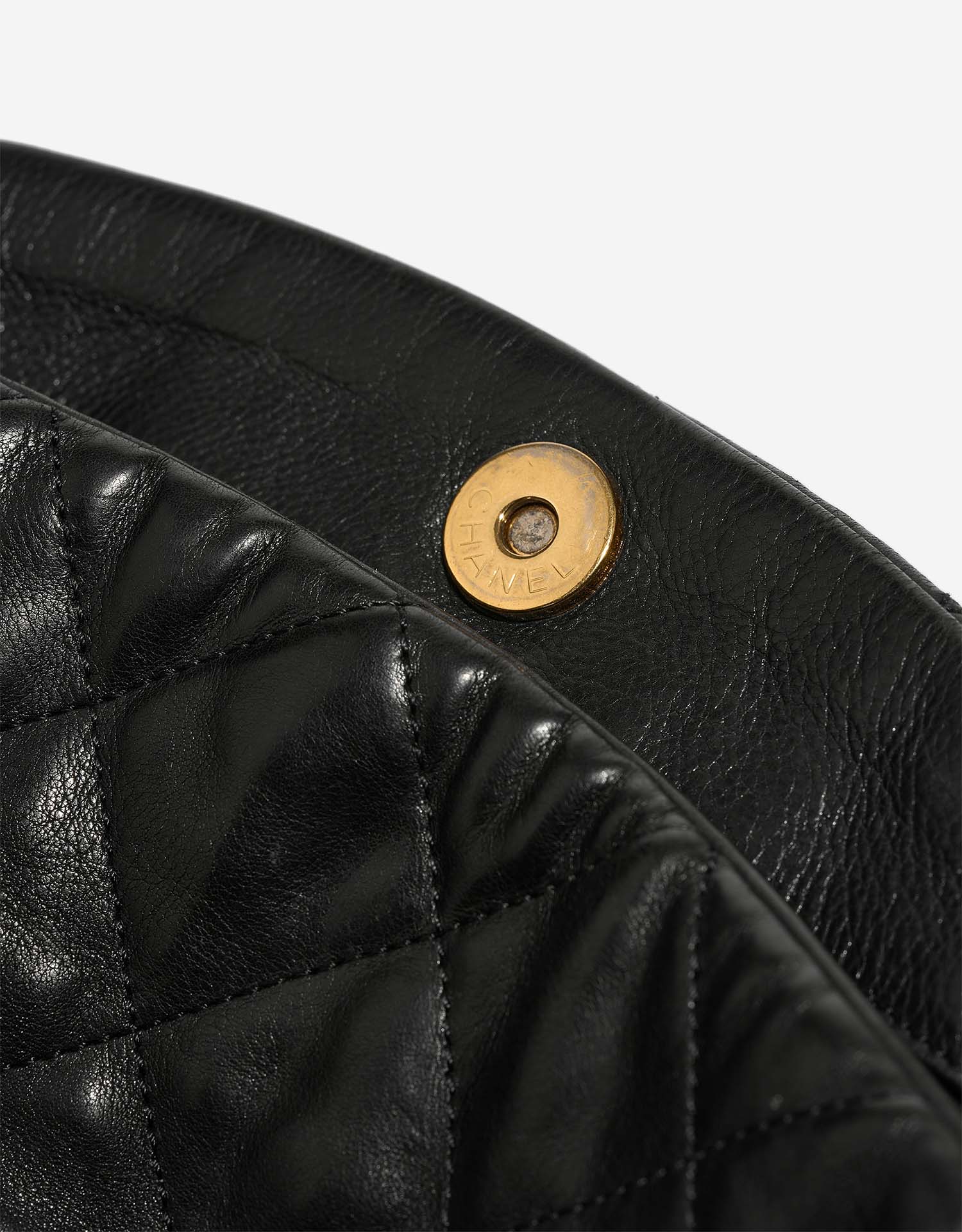 Chanel Shopper Large Black Closing System  | Sell your designer bag on Saclab.com