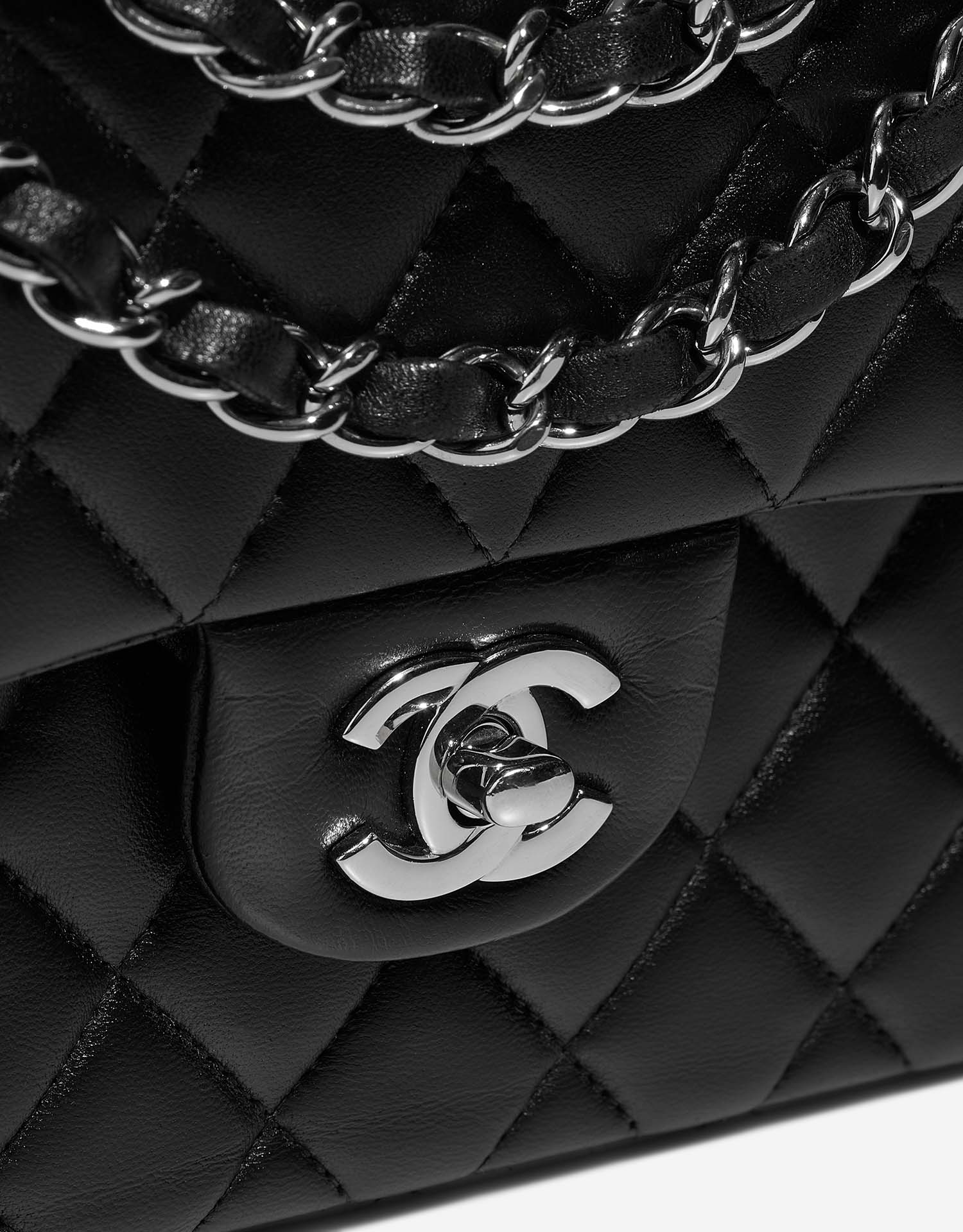 Chanel Timeless Small Black Closing System  | Sell your designer bag on Saclab.com