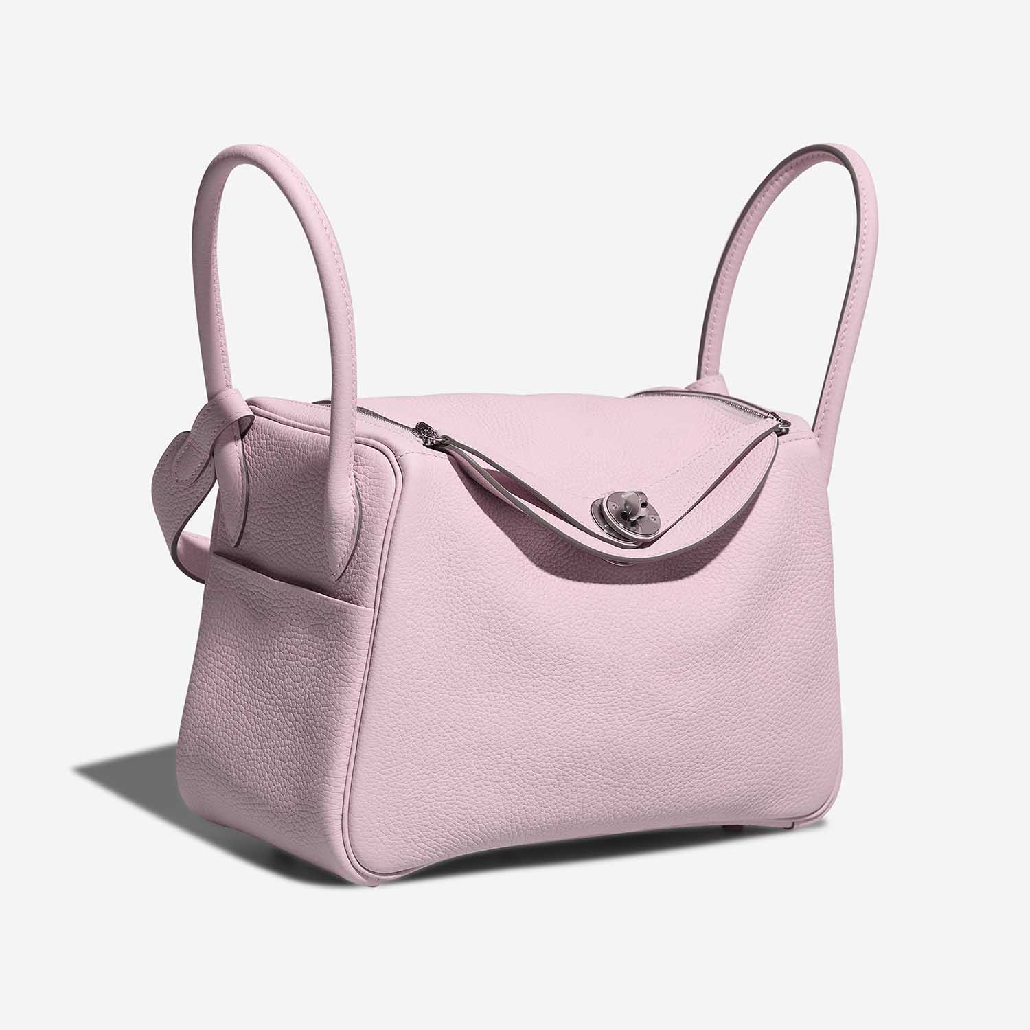 Hermès Lindy 26 MauvePale Side Front  | Sell your designer bag on Saclab.com