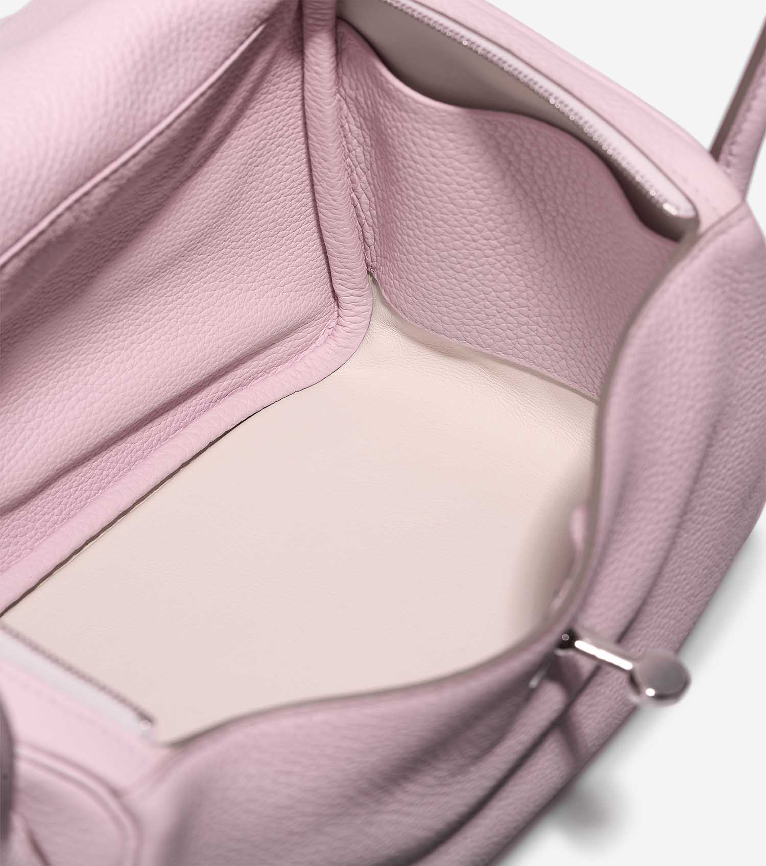 Hermès Lindy 26 MauvePale Inside  | Sell your designer bag on Saclab.com