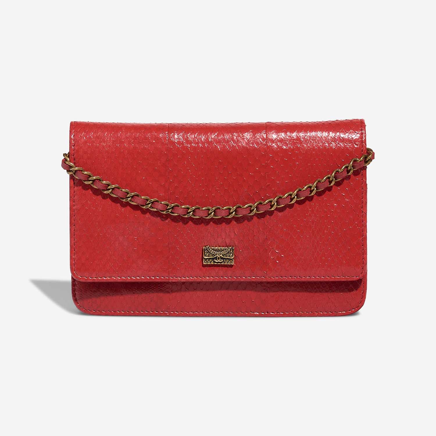Chanel WalletOnChain Red Front  S | Sell your designer bag on Saclab.com