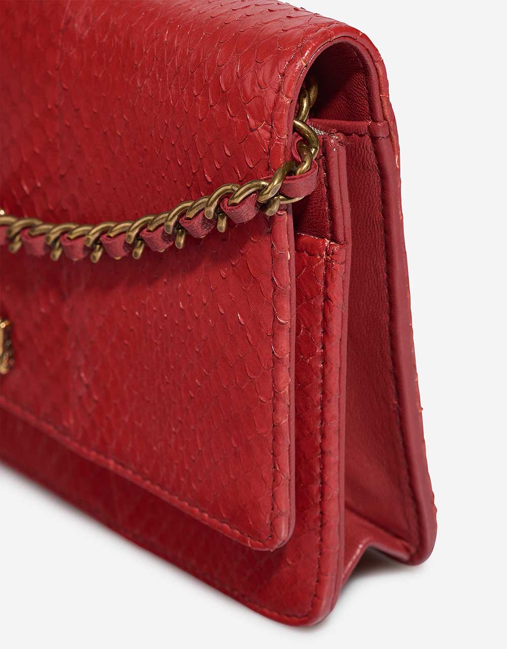 Chanel WalletOnChain Rouge signes d'usure 1 | Vendez votre sac de créateur sur Saclab.com