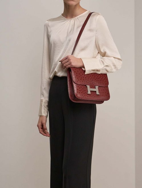 Pre-owned Hermès bag Constance 24 Ostrich Rouge H Red | Sell your designer bag on Saclab.com