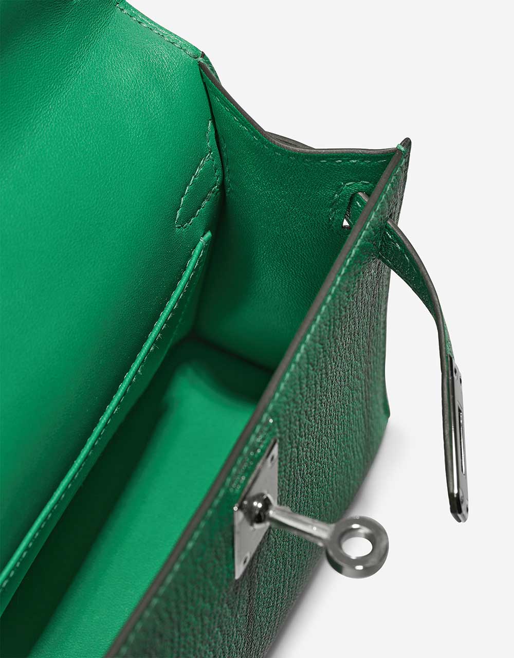 Hermès Kelly Mini Menthe Inside  | Sell your designer bag on Saclab.com