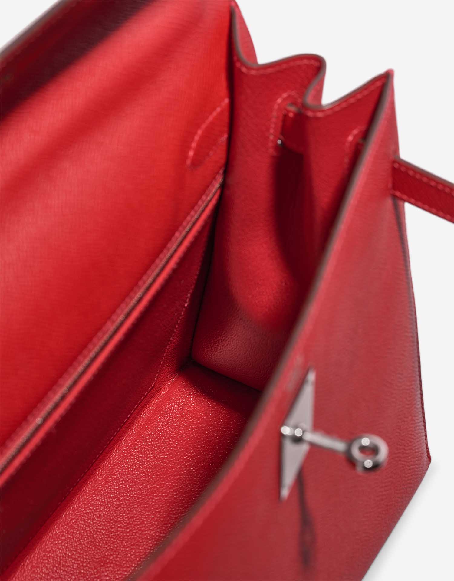 Hermès Kelly 32 RougeCasaque Inside | Verkaufen Sie Ihre Designertasche auf Saclab.com