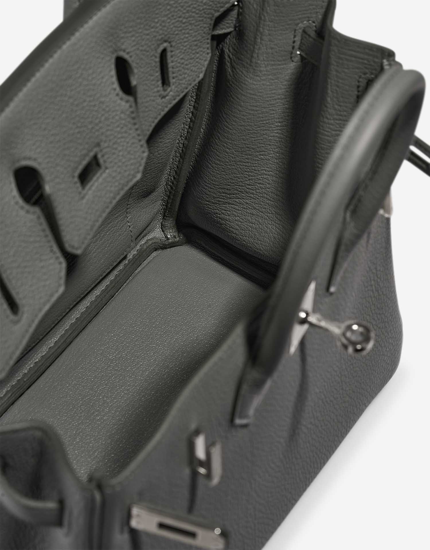 Hermès Birkin 25 VertAmande Inside  | Sell your designer bag on Saclab.com