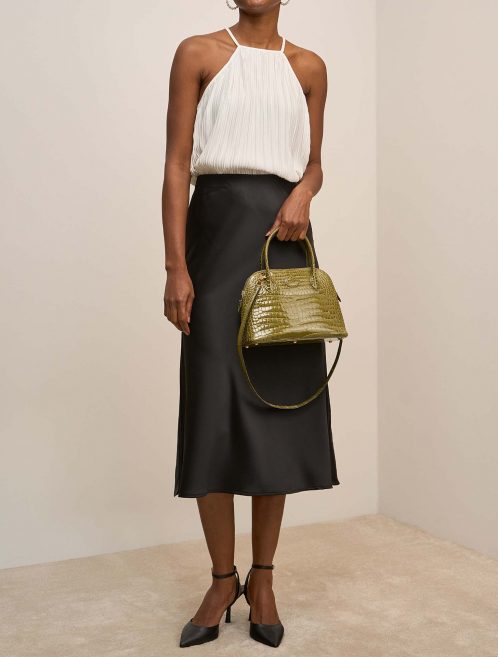 Hermès Bolide 27 VertAnis on Model | Sell your designer bag on Saclab.com