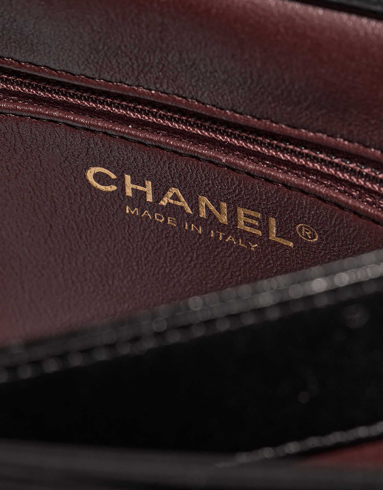Chanel TrendyCC Large Black Logo  | Sell your designer bag on Saclab.com