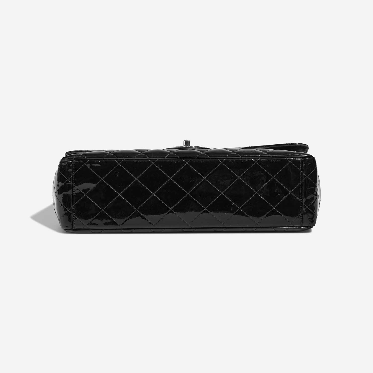 Chanel Timeless Maxi Black Bottom  | Sell your designer bag on Saclab.com