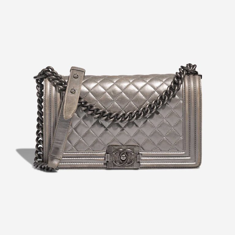 Chanel Boy NewMedium Silver Front S | Verkaufen Sie Ihre Designer-Tasche auf Saclab.com