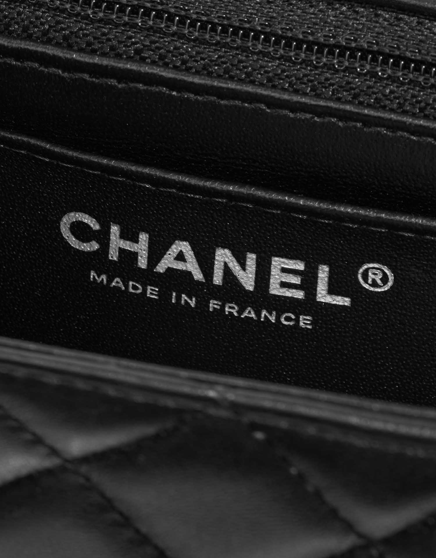 Chanel Timeless MiniRectangulaire Noir Logo | Vendez votre sac de créateur sur Saclab.com