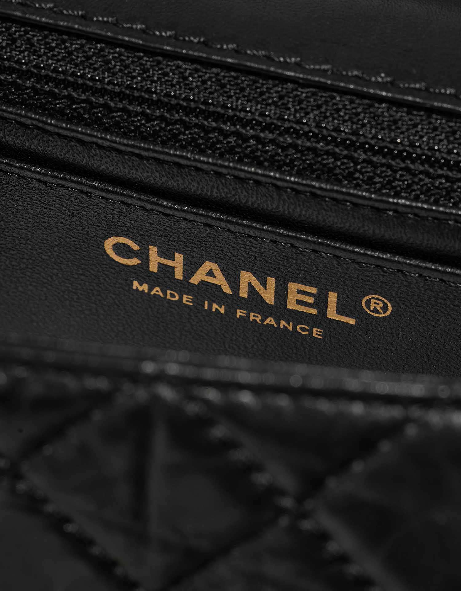 Chanel 255Reissue 224 Black Logo  | Sell your designer bag on Saclab.com