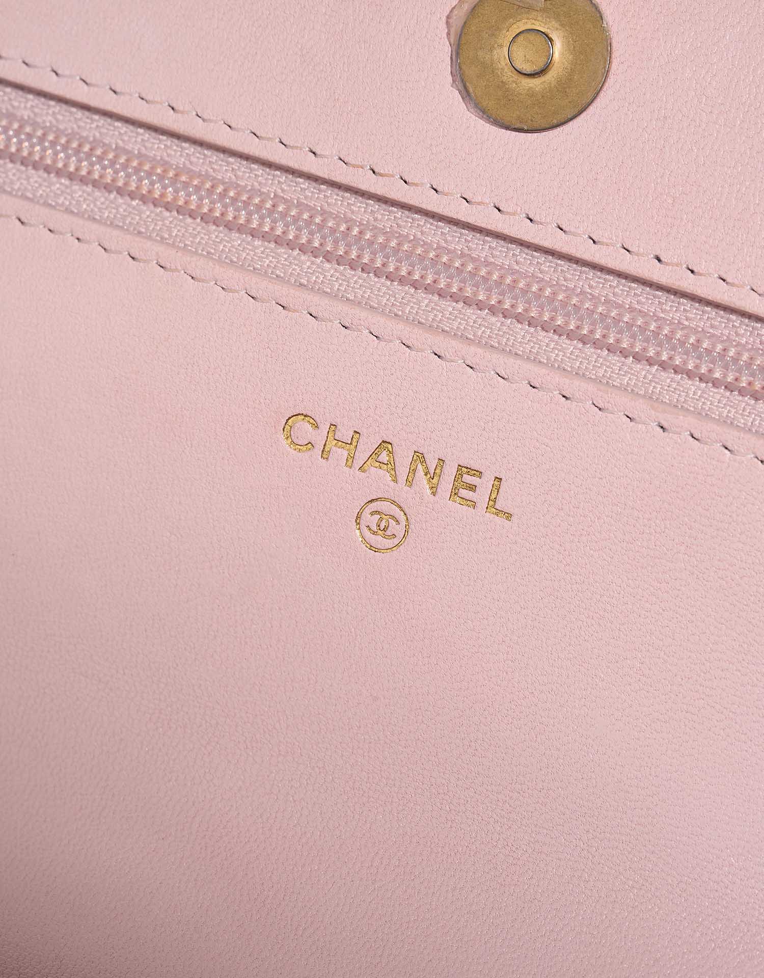 Chanel 19 Walletonchain Lightpink Logo  | Sell your designer bag on Saclab.com