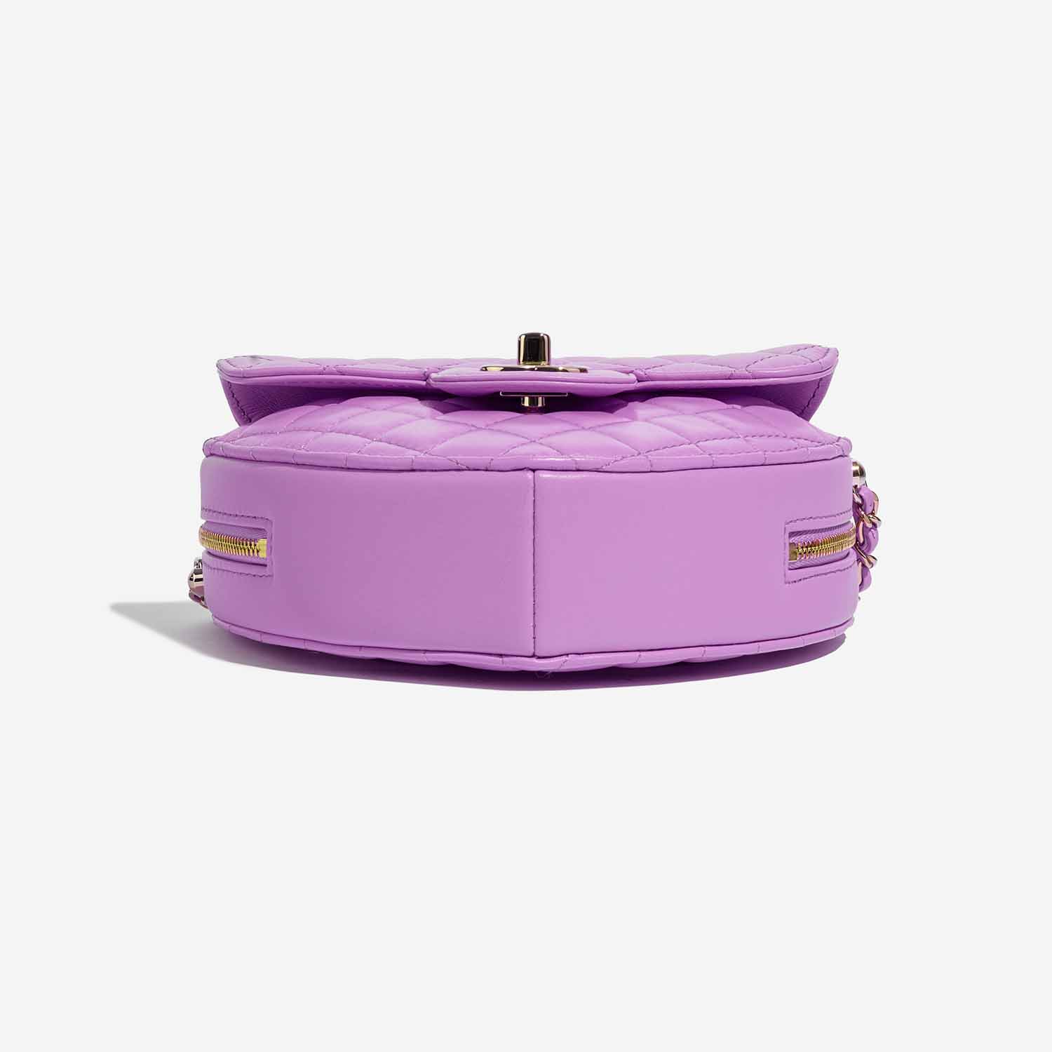Chanel TimelessHeart Medium Violet Bottom  | Sell your designer bag on Saclab.com