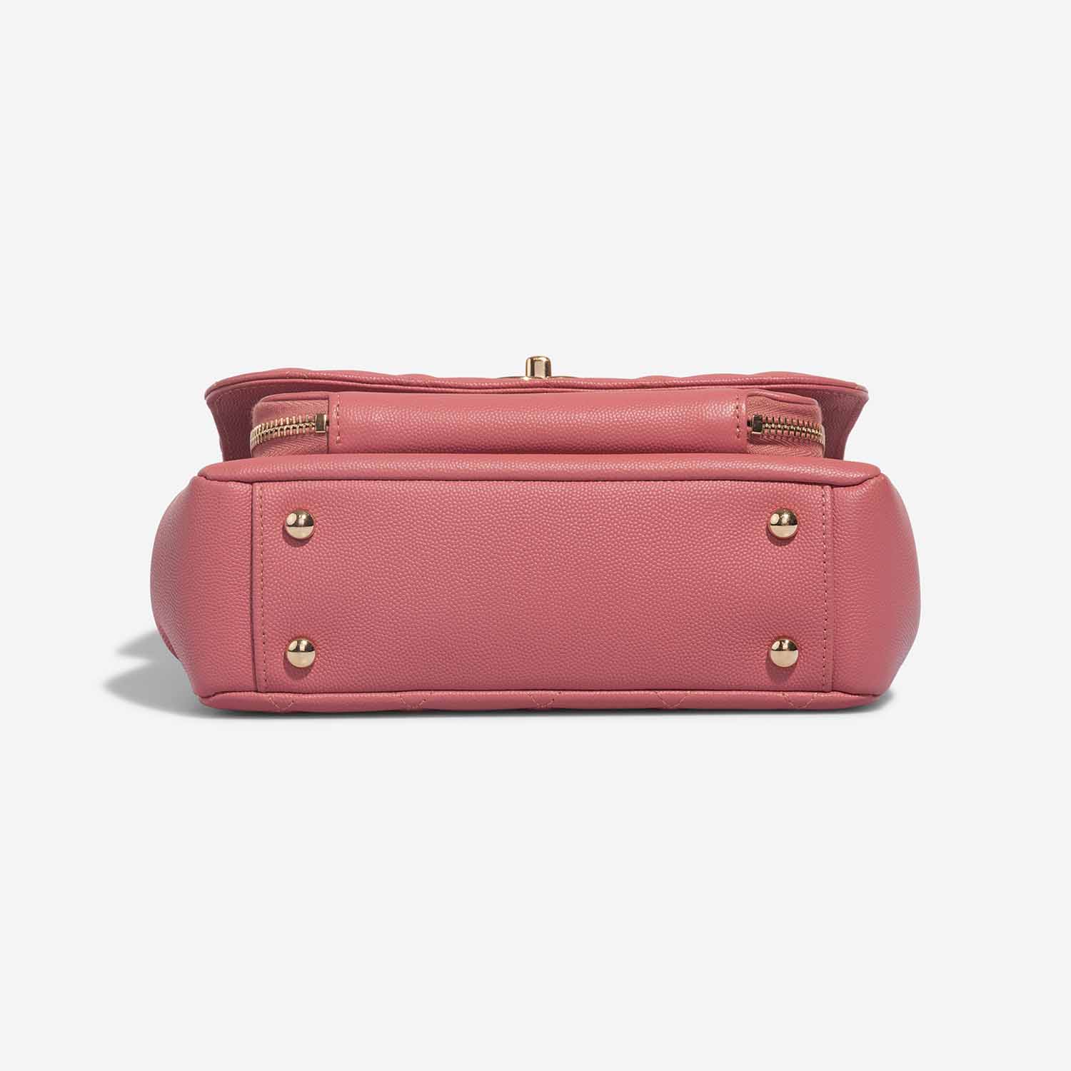 Chanel Business Affinity Medium Coral Pink Bottom  | Sell your designer bag on Saclab.com