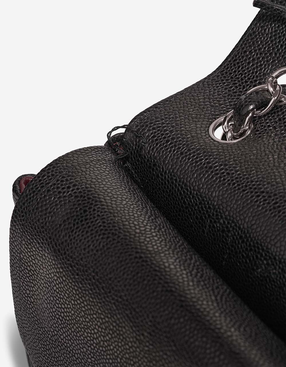 Chanel Timeless Jumbo Schwarz Gebrauchsspuren 1 | Verkaufen Sie Ihre Designer-Tasche auf Saclab.com
