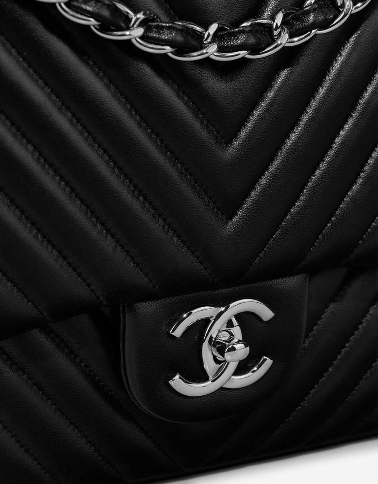 Chanel Timeless Maxi Lamb Black Closing System | Sell your designer bag