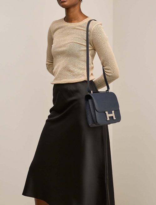 Hermès Constance 24 BleuIndigo on Model | Sell your designer bag on Saclab.com