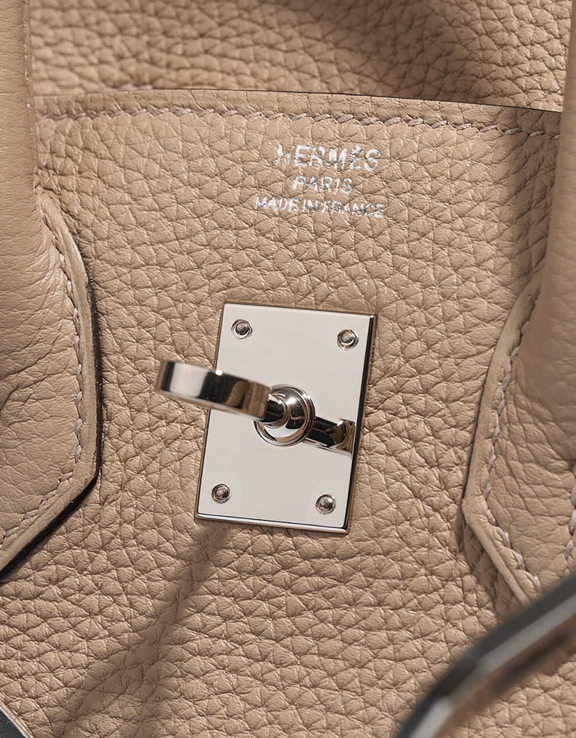 Hermès Kelly 25 Trench-Bougainville Logo  | Sell your designer bag on Saclab.com