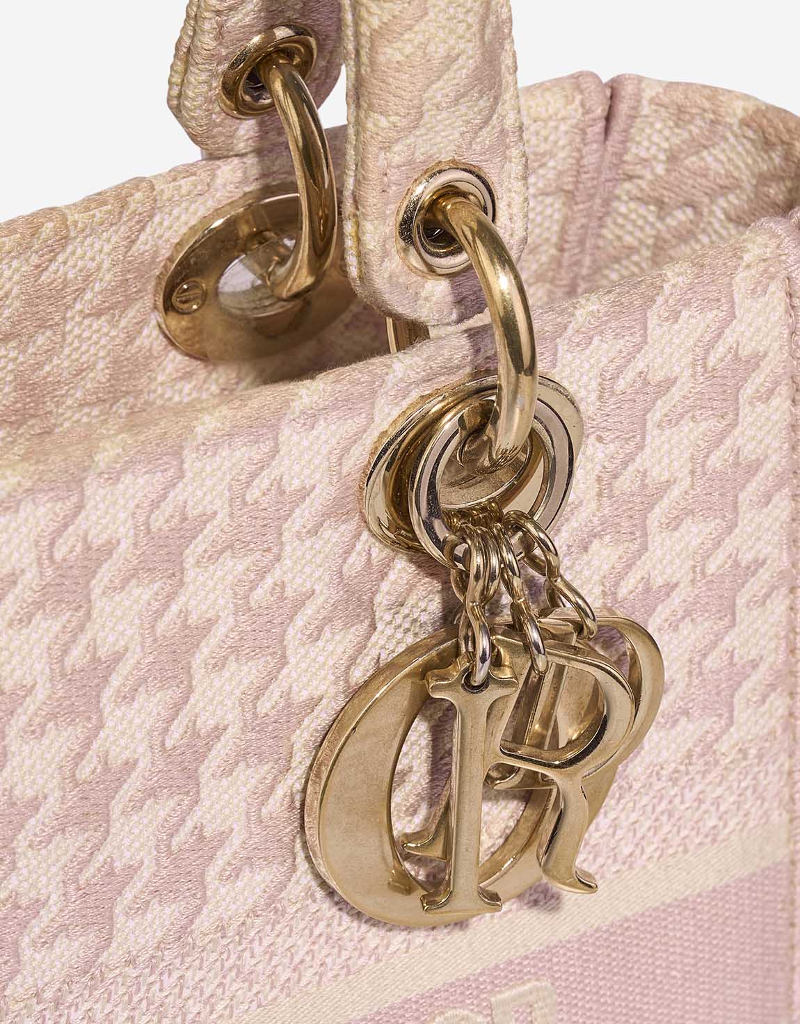 Dior LadyD-Lite Medium Beigerose Closing System  | Sell your designer bag on Saclab.com
