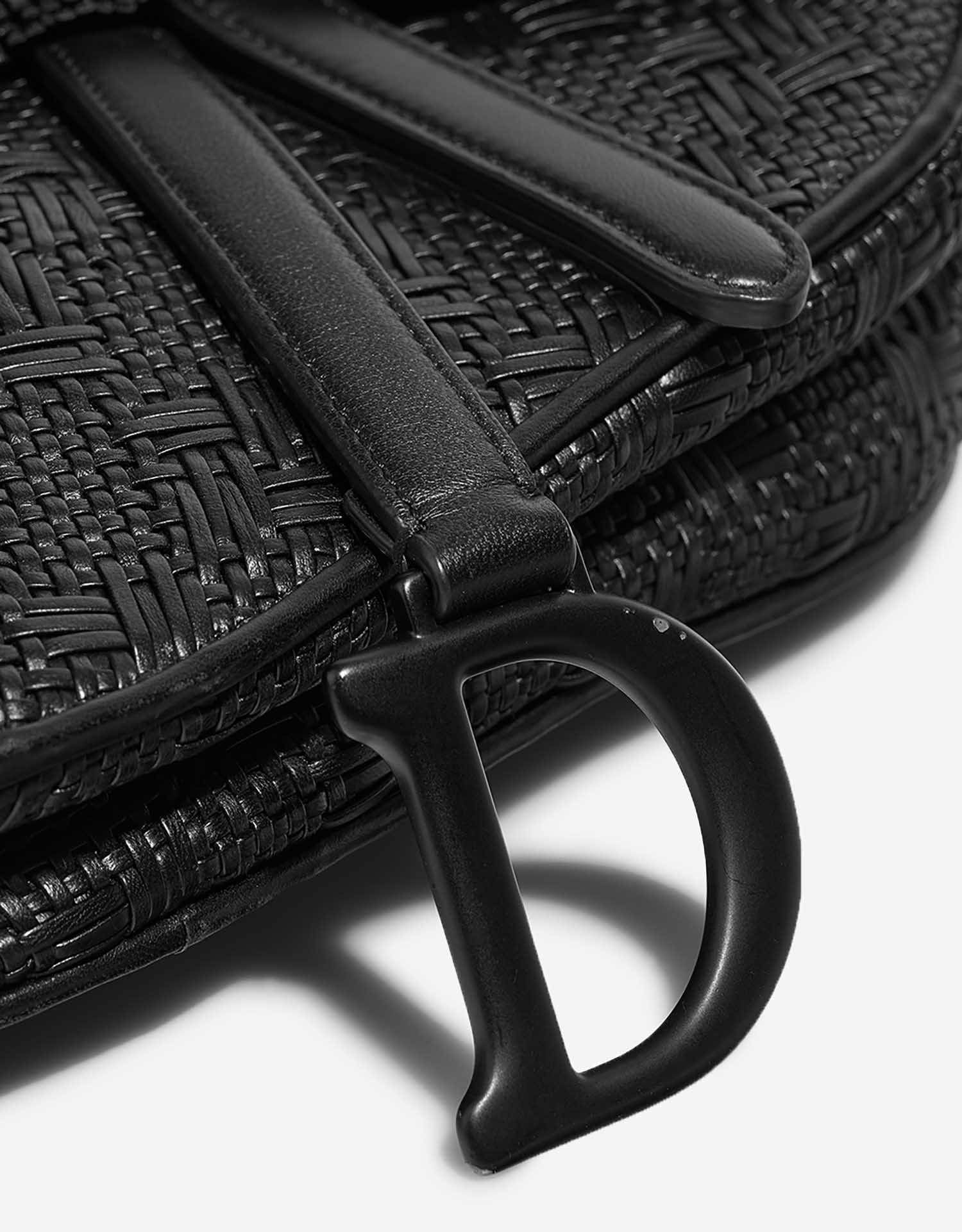 Dior Saddle Medium Black Closing System  | Sell your designer bag on Saclab.com