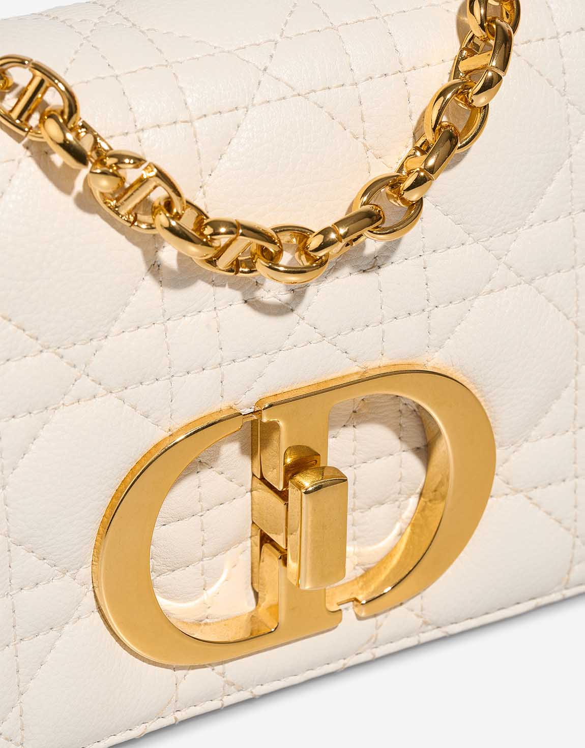Dior Caro Small Calf White Closing System | Sell your designer bag
