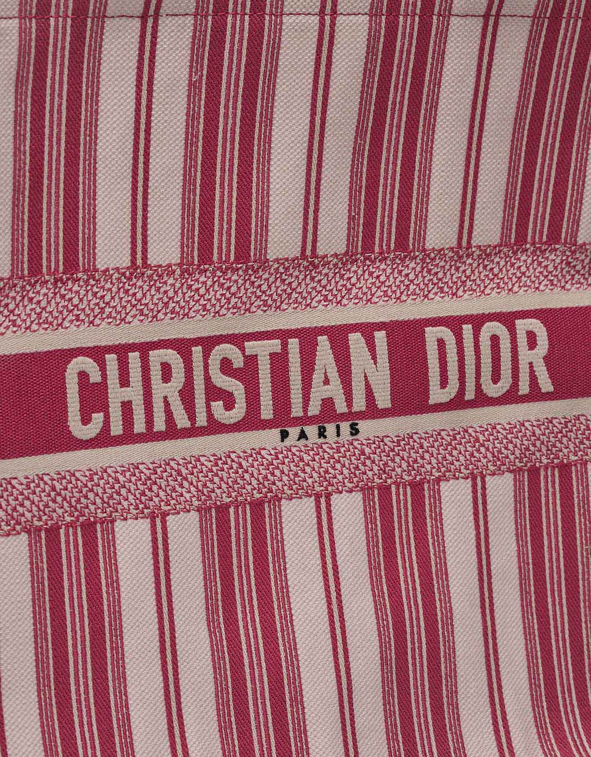 Dior Book Tote Large Canvas Multicolour Closing System | Sell your designer bag