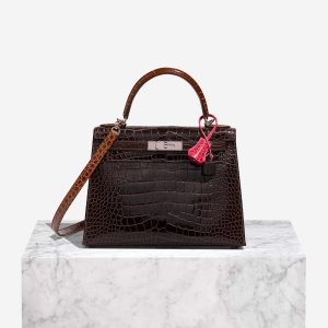 Hermès Kelly 28 Alligator Mississippi Macassar / Ébène / Miel / Rose Extrême Front | Verkaufen Sie Ihre Designer-Tasche