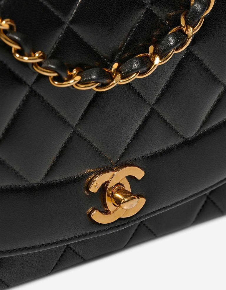 Chanel Diana Medium Lamb Black Closing System | Sell your designer bag