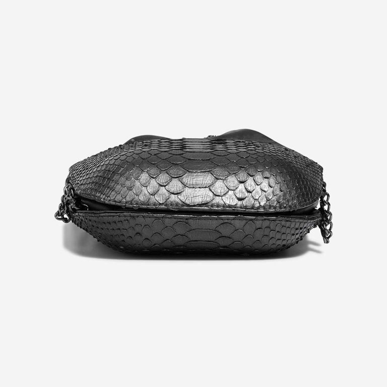 Chanel Bucket Bag Small Python / Lammleder Metallic Grau | Verkaufen Sie Ihre Designer-Tasche