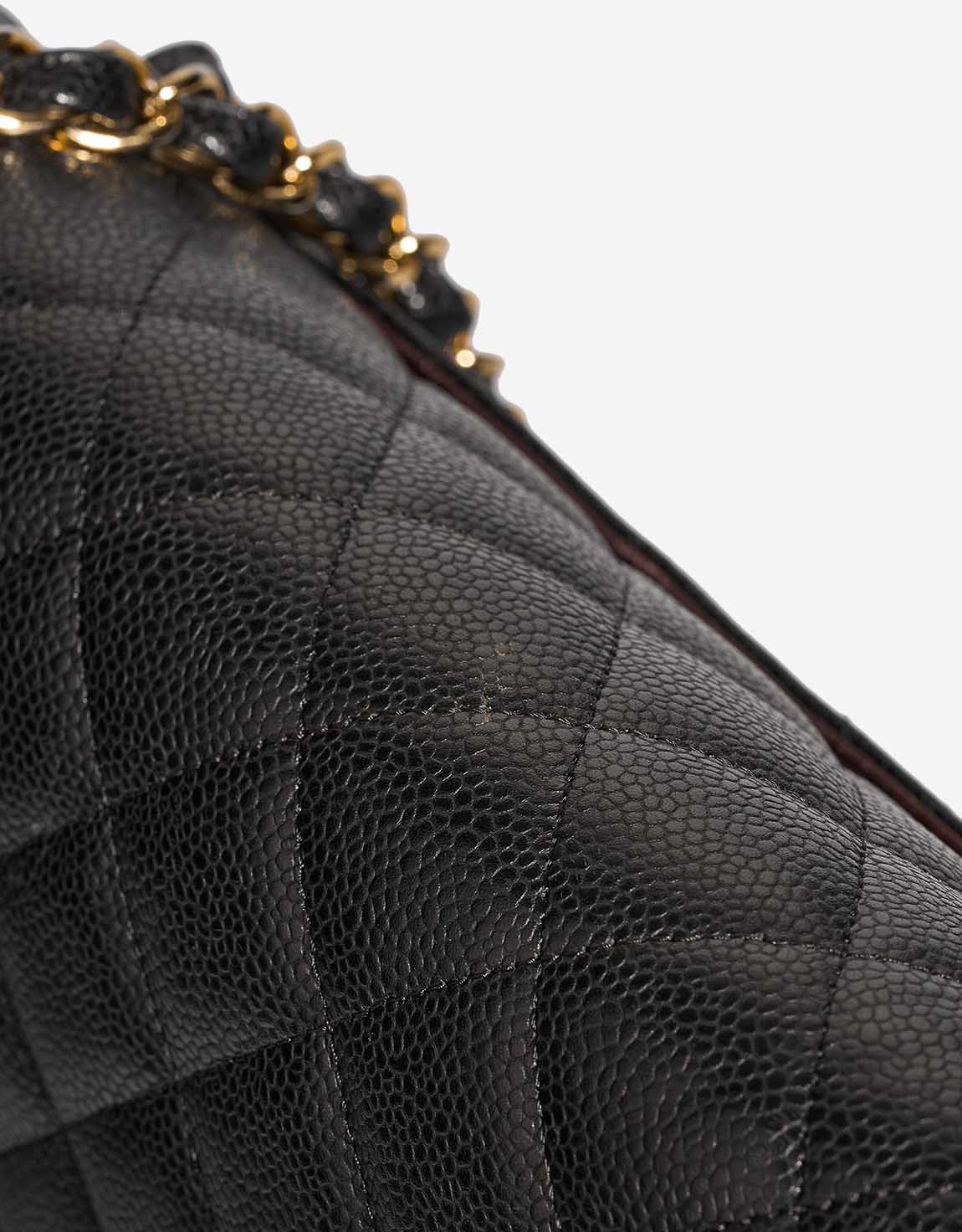 Chanel Timeless Maxi Caviar Black Signs of wear | Sell your designer bag