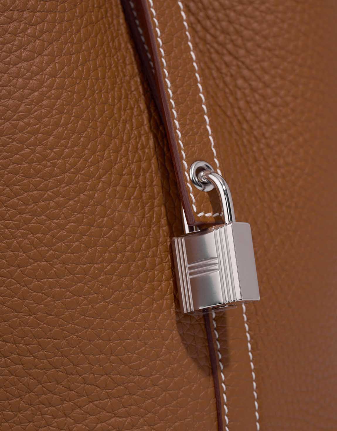 Hermès Picotin 18 Taurillon Clémence Gold Closing System | Sell your designer bag