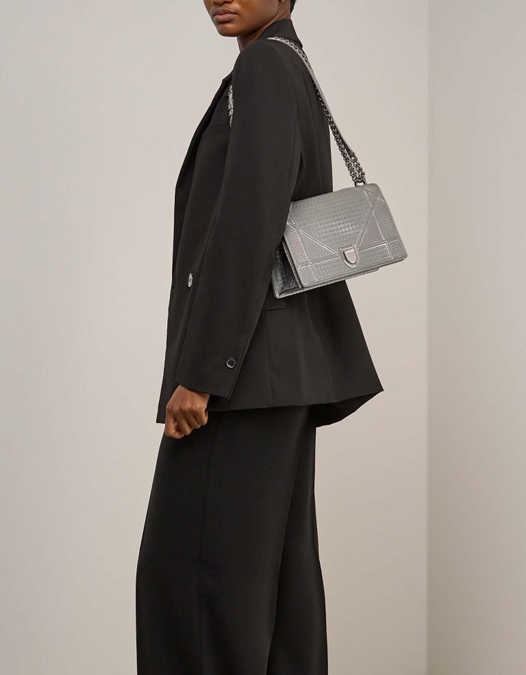 Dior Diorama Medium Patent Silver Front | Vendre votre sac de créateur