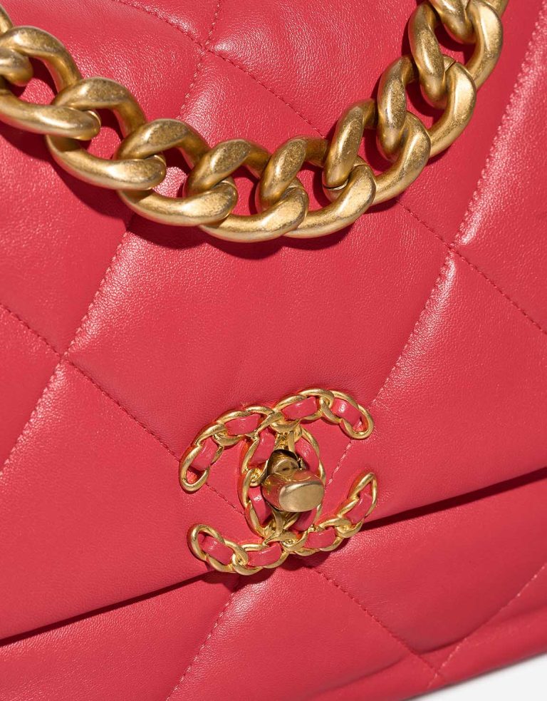 Chanel 19 Large Flap Bag Lamb Coral Red Closing System | Sell your designer bag