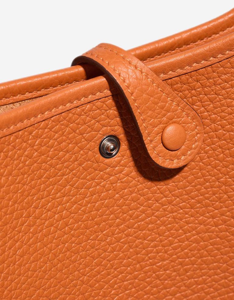 Hermès Evelyne 16 Taurillon Clémence Orange Front | Verkaufen Sie Ihre Designer-Tasche