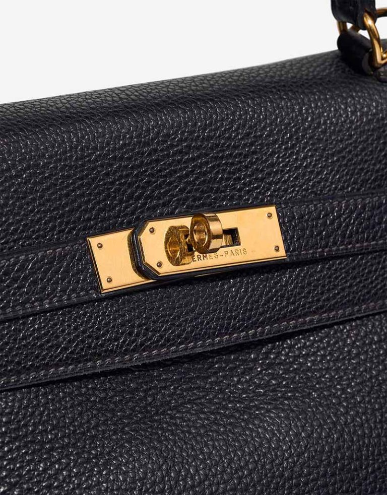 Hermès Kelly 32 Ardennes Bleu Marine Closing System | Sell your designer bag