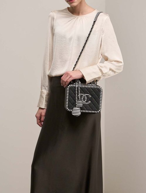 Chanel Vanity Medium Caviar Black on Model | Sell your designer bag