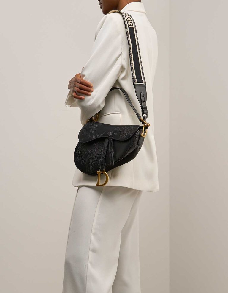 Dior Schulterriemen Canvas  Schwarz / Weiß Front | Verkaufen Sie Ihre Designer-Tasche