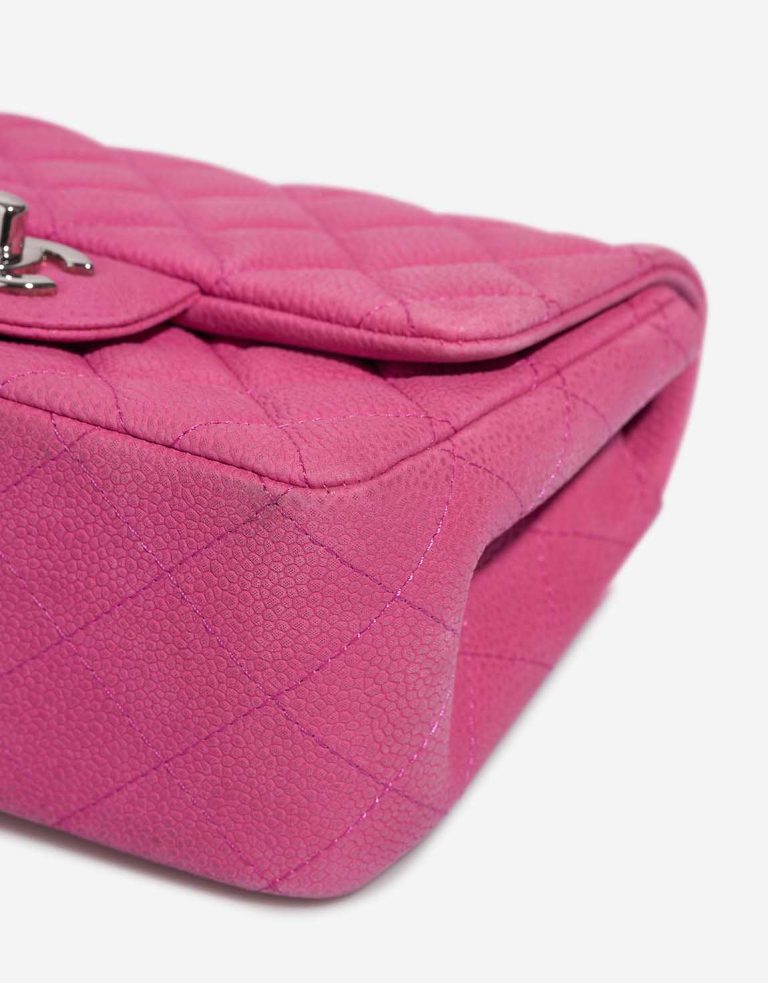 Chanel Timeless Mini Square Caviar-Leder Pink Gebrauchsspuren | Verkaufen Sie Ihre Designer-Tasche