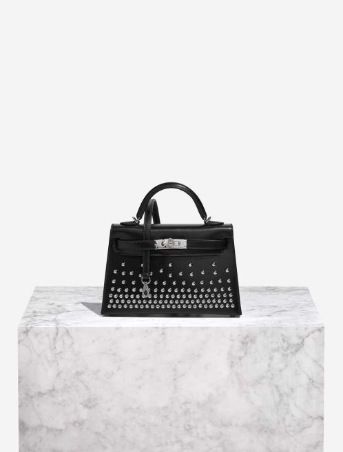 Hermès Kelly Clouté Mini Box Black Front | Vendez votre sac de créateur